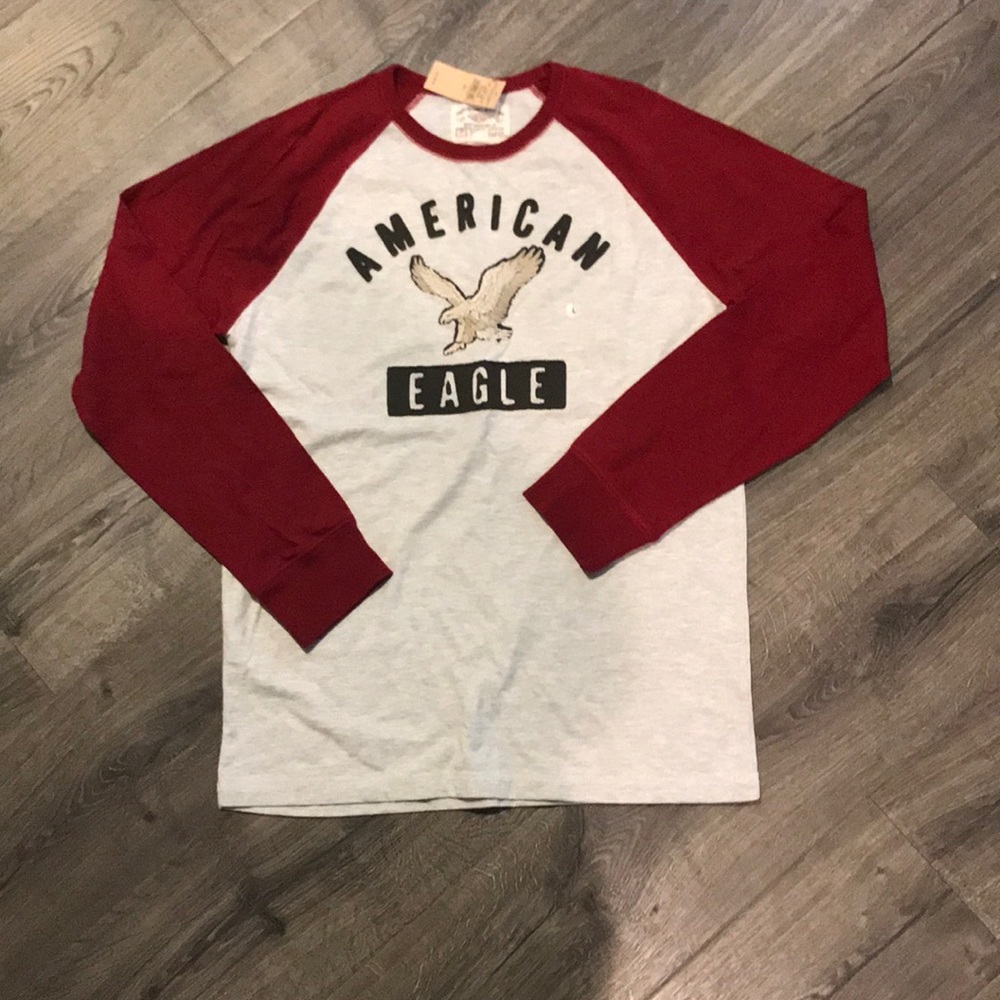 Gray and red AE long sleeve tee